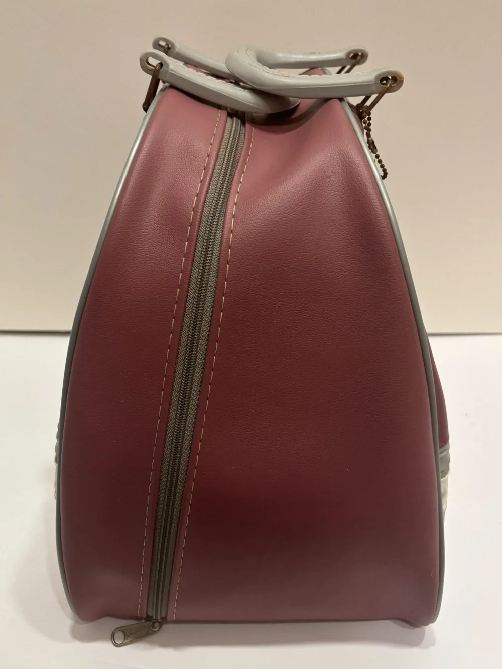 Vintage Brunswick Travel/Bowling Bag with Cream Trim rockabilly purse